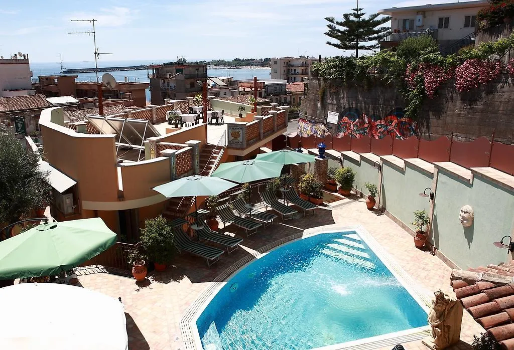 Villa Cristina Giardini Naxos Bed & Breakfast