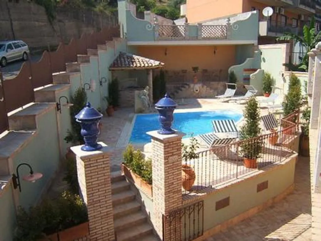 Villa Cristina Giardini Naxos 3*,  Italy