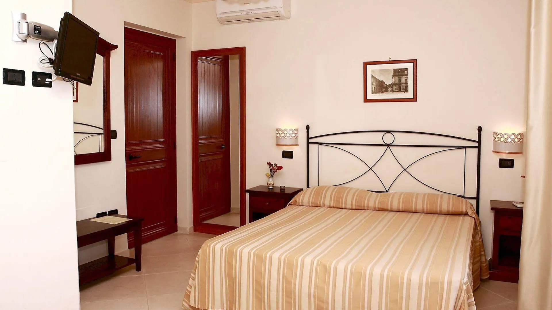 Villa Cristina Giardini Naxos Bed & Breakfast